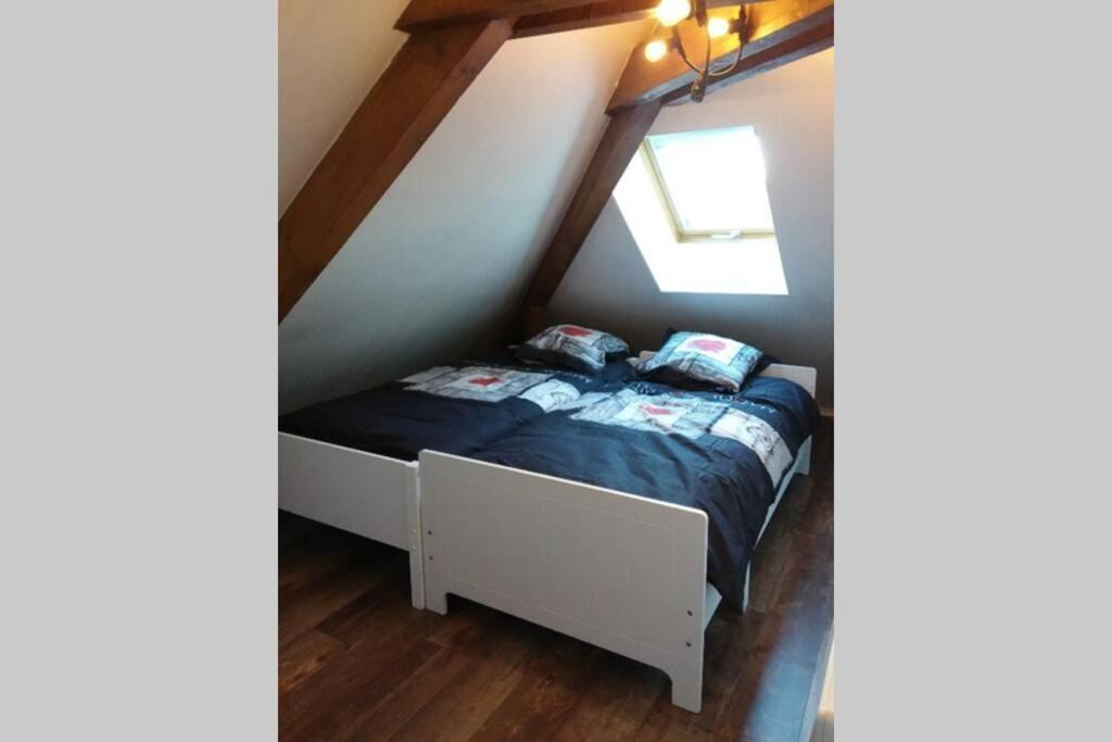 Pouligney-Lusans Appartement Lumineux, Calme Et Panoramique !! מראה חיצוני תמונה